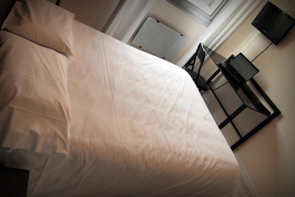 Hotel Le Rohu Séné Pokoj fotografie